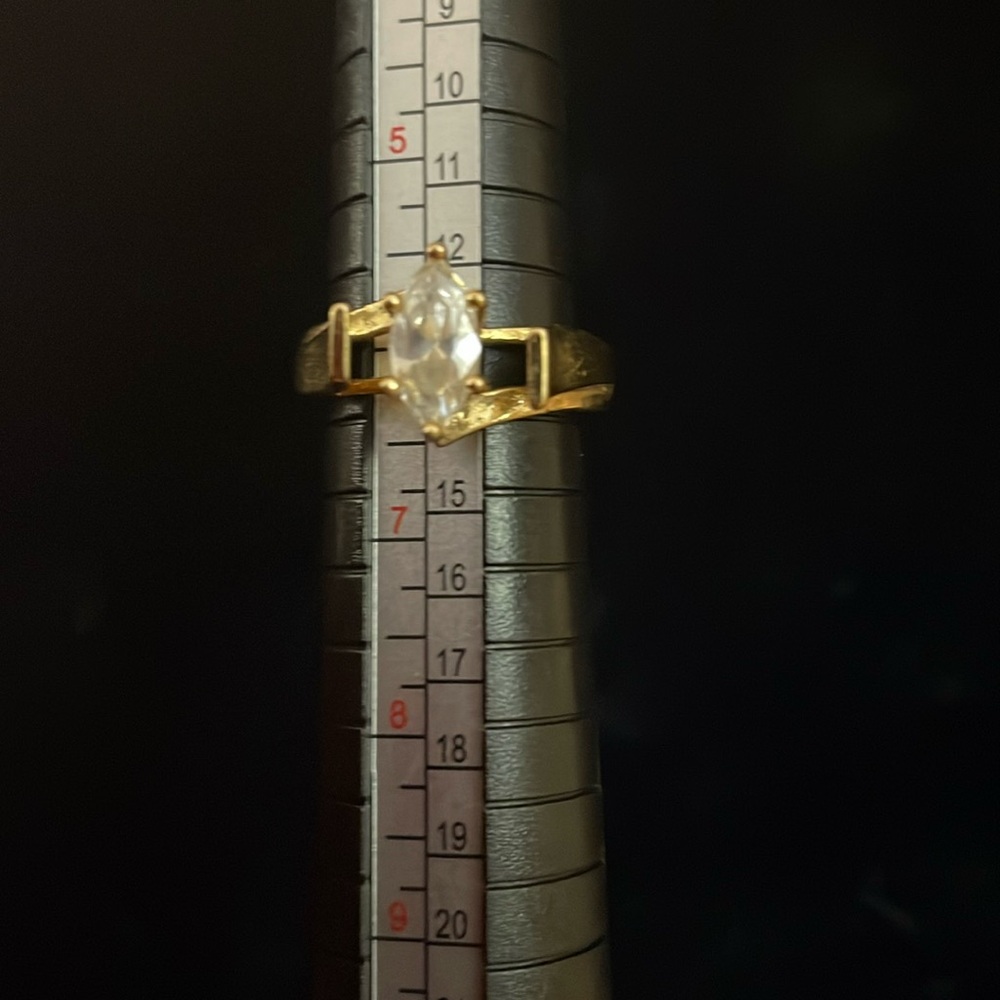 Ladies Ring